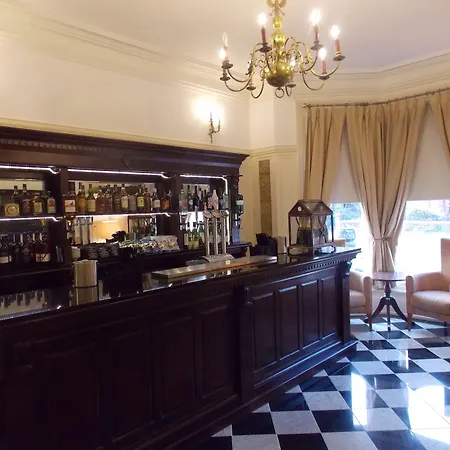 The Mountford Hotel - Free Parking-3